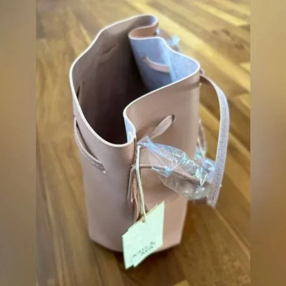 NWT Kayla + Ava | Women’s dusty rose crossbody bow tie bucket bag, vegan leather - Picture 4 of 11
